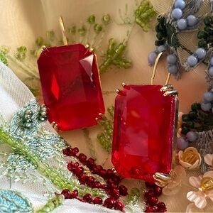 ✨Anthropologie Cecily Red Gemstone Earrings